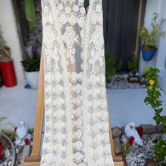 Demanding Embroidered Lace Beige Long Vest Cardigan M . - Picture 8 of 13